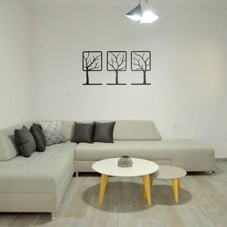 Alisahni Apartment Adámasz Kültér fotó