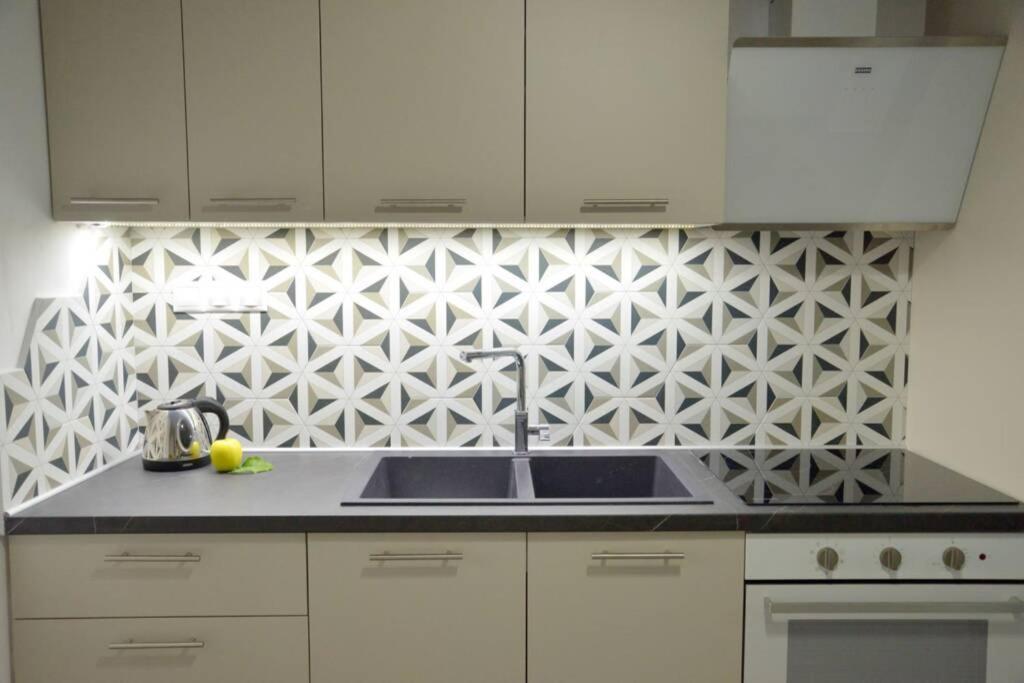 Alisahni Apartment Adámasz Kültér fotó