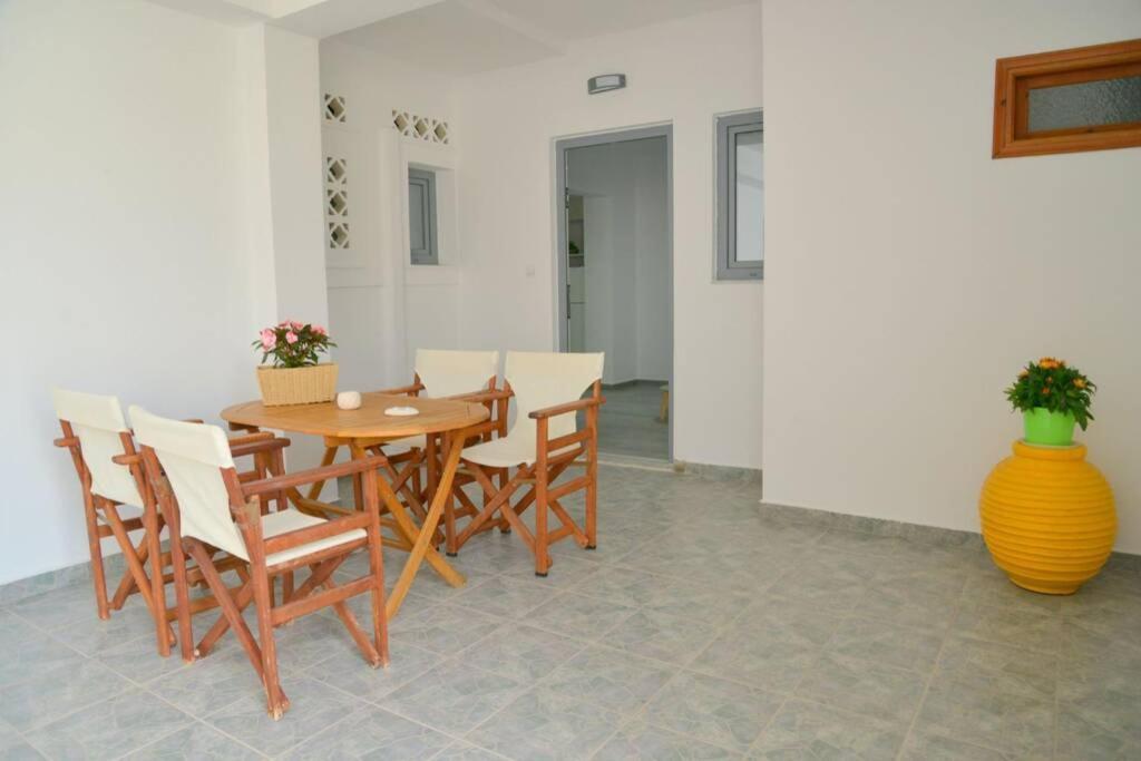 Alisahni Apartment Adámasz Kültér fotó